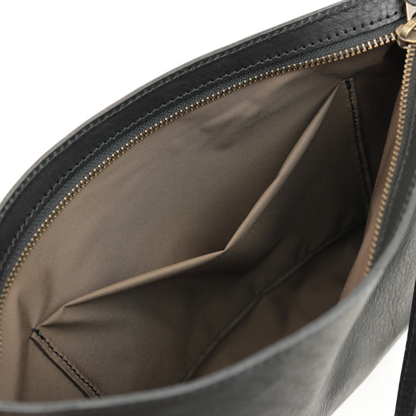 【栃木レザー】レザーサコッシュ 中サイズ ショルダーバッグ  本革  全4色 NC3420V 11枚目の画像