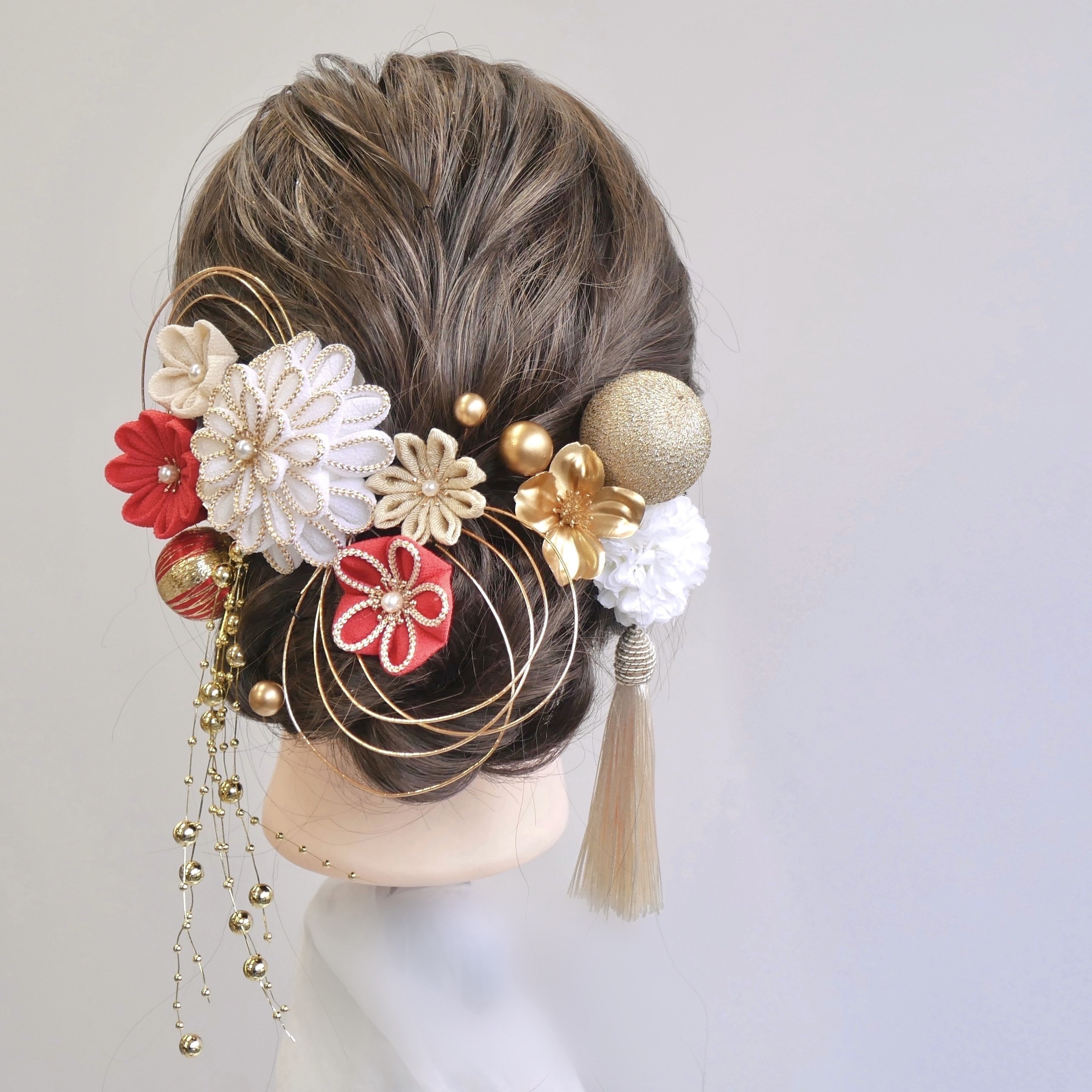 A468 つまみ細工　ドライフラワー　髪飾り　赤　白　ゴールド　成人式　前撮り　卒業式　結婚式