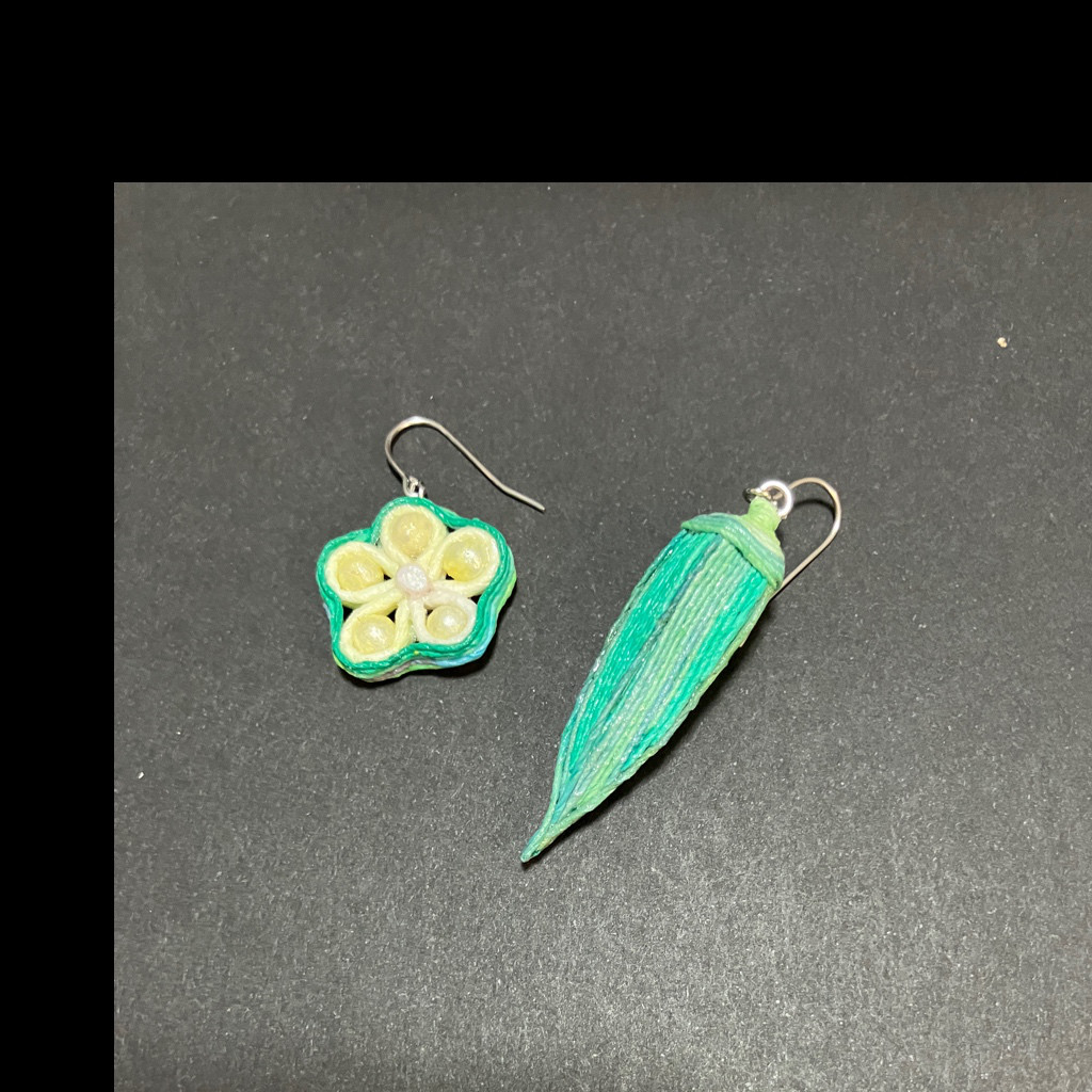 オクラ　ピアス