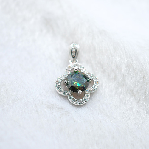 【専用】プラチナペンダントトップモアサナイト2個 楽天市場】モアサナイト（ペンダントトップ｜レディース