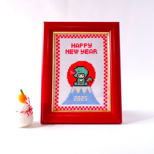 クロスステッチ図案』 新年を彩る！ 干支（巳）と富士山のクロス