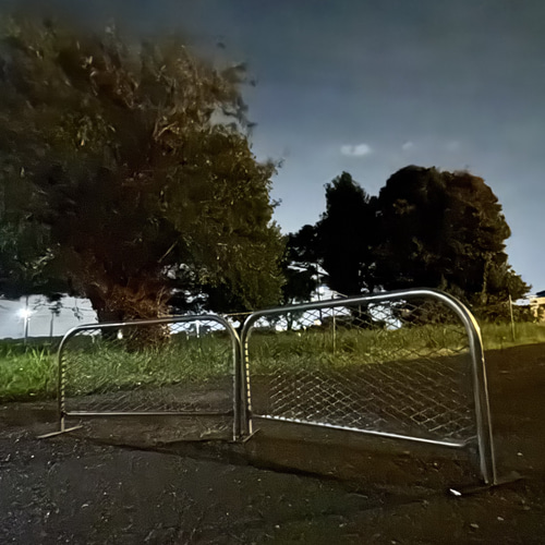 ワンちゃん侵入脱走対策！！アメリカンフェンス風バリケード