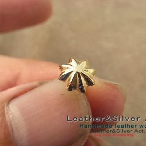 ハンドメイド　ピアスゴールド（ｋ18）アポロコンチョゴールドピアス ポストピアス ハンドメイド ピアスゴールド（k18）アポロコンチョゴールド