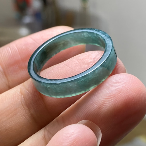L9-202 美品 青色 18.5号 天然グアテマラ産 A貨 本翡翠 くりぬき L9-202 美品 青色 18.5号 天然グアテマラ産 A貨 本翡翠 くりぬき