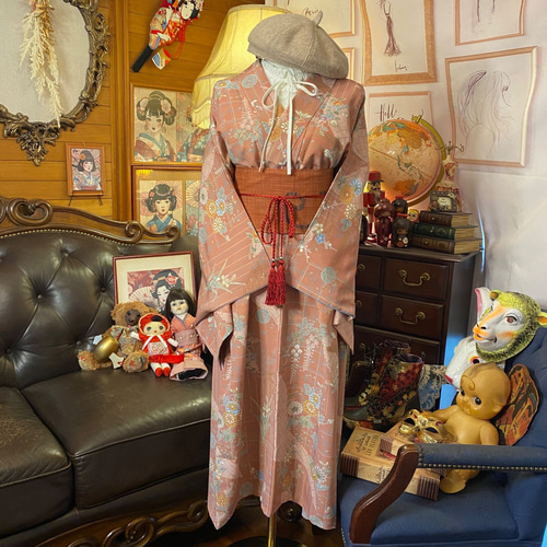 着物ワンピース 和装 和服 リメイクワンピース 和洋折衷 みずたま畑さん 着物ワンピース ❤︎ リメイク ❤︎ 和洋折衷 ❤︎ 柔らかな桃色