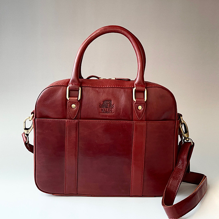 ヴァリス　本革リュック　英国デザイン　レザー VALISE