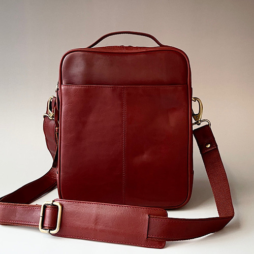 英国デザイン牛革かばんValise TALL BOXショルダー ラスティ