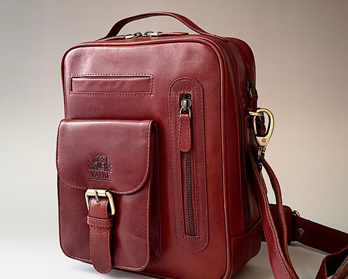 英国デザイン牛革かばんValise TALL BOXショルダー ラスティ