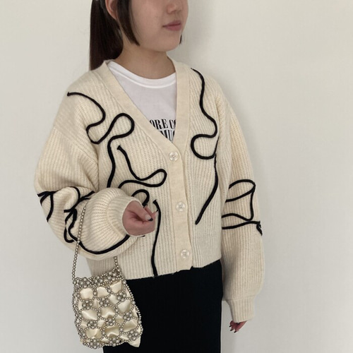 全3色】トレンド 褒められカーデ アンニュイ コード刺繍 Vネック