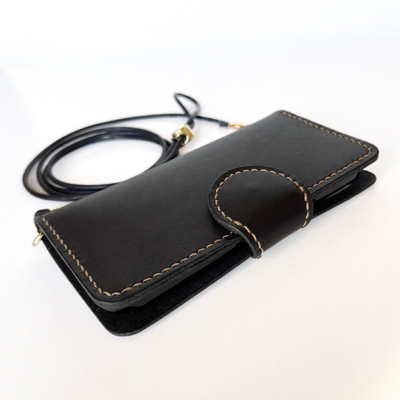 エレガントブラック・ヌメ革スマホケース　手帳型