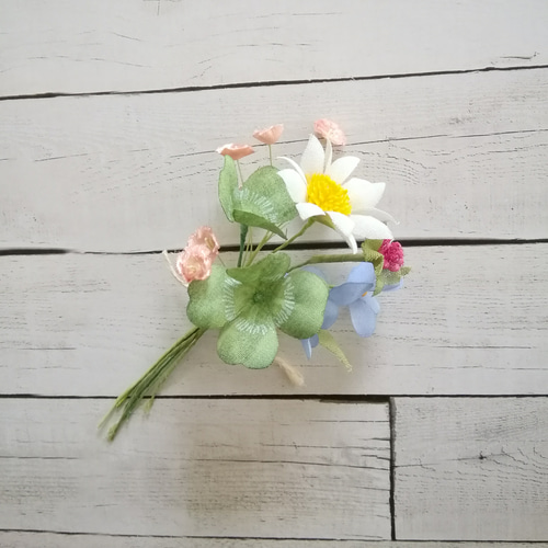染め布花の詰め合わせ＊マーガレット、四つ葉のクローバー