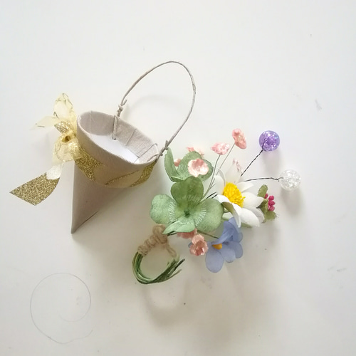 染め布花の詰め合わせ＊マーガレット、四つ葉のクローバー、すみれ