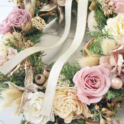 プリザーブドフラワーのバラとコニファーとラグラスのリース[F241011] 2枚目の画像