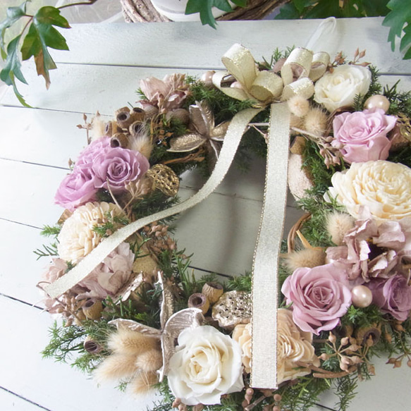 プリザーブドフラワーのバラとコニファーとラグラスのリース[F241011] 6枚目の画像
