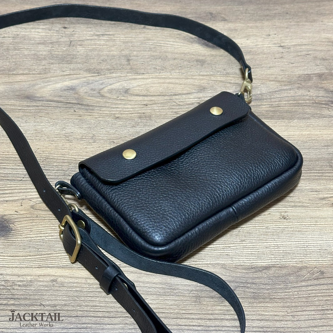 スマホポシェットW／イタリアンレザー　アリゾナ（黒）