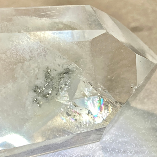 龍脈水晶 パイライトインクォーツ クリスタル 水晶 黄鉄鉱 ファントム