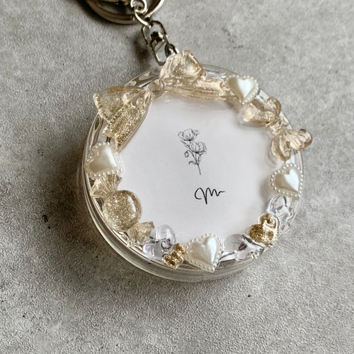 缶バッジ】バッジケースキーホルダー gold lamé/金/りぼん