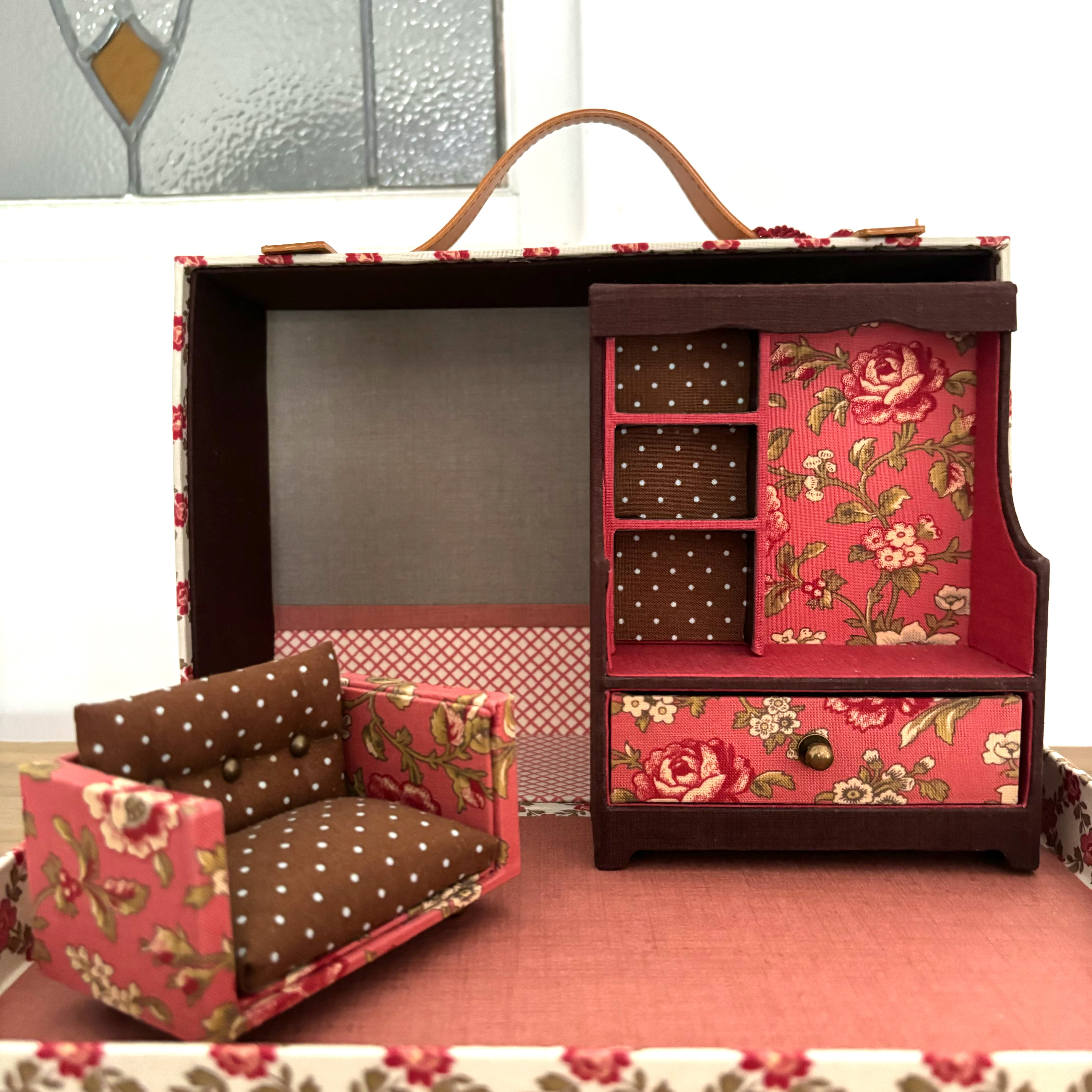 【ヴィンテージ家具】金属製 ミニチュア インテリア雑貨 セット 小物 ミニ 家具