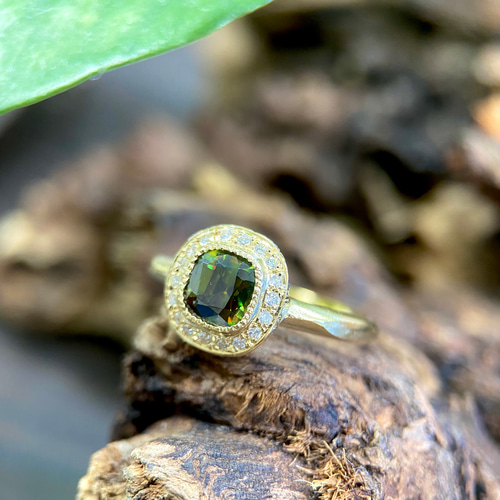 K14YGスフェーンダイヤ取り巻きリング(送料無料)濃いグリーンの中から