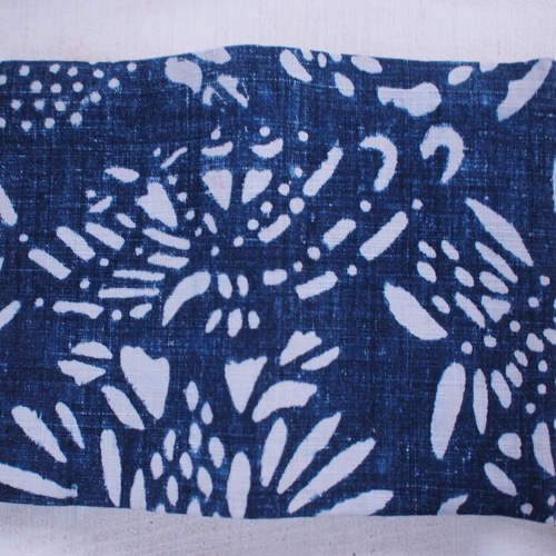 藍染 時代物型染めのブックカバー（裏鮮やかハーフリネンピンク