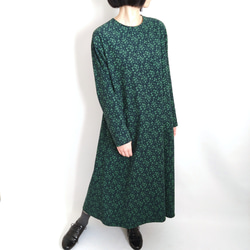 【Creema限定作品】再販！× 12  ボタニカルコーデュロイのワンピース  ネイビー × グリーン 3枚目の画像