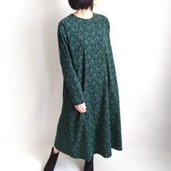 【Creema限定作品】再販！× 12  ボタニカルコーデュロイのワンピース  ネイビー × グリーン 6枚目の画像