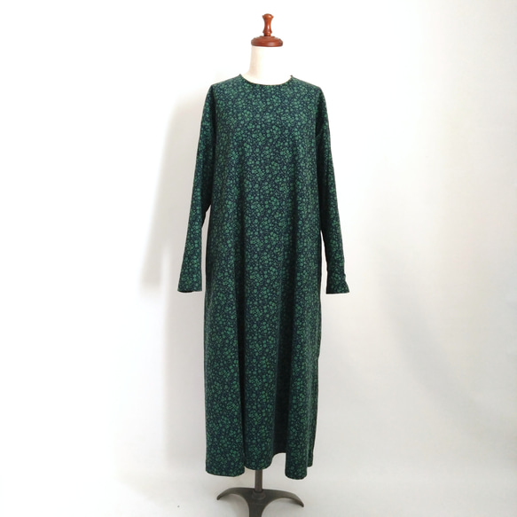 【Creema限定作品】再販！× 12  ボタニカルコーデュロイのワンピース  ネイビー × グリーン 8枚目の画像