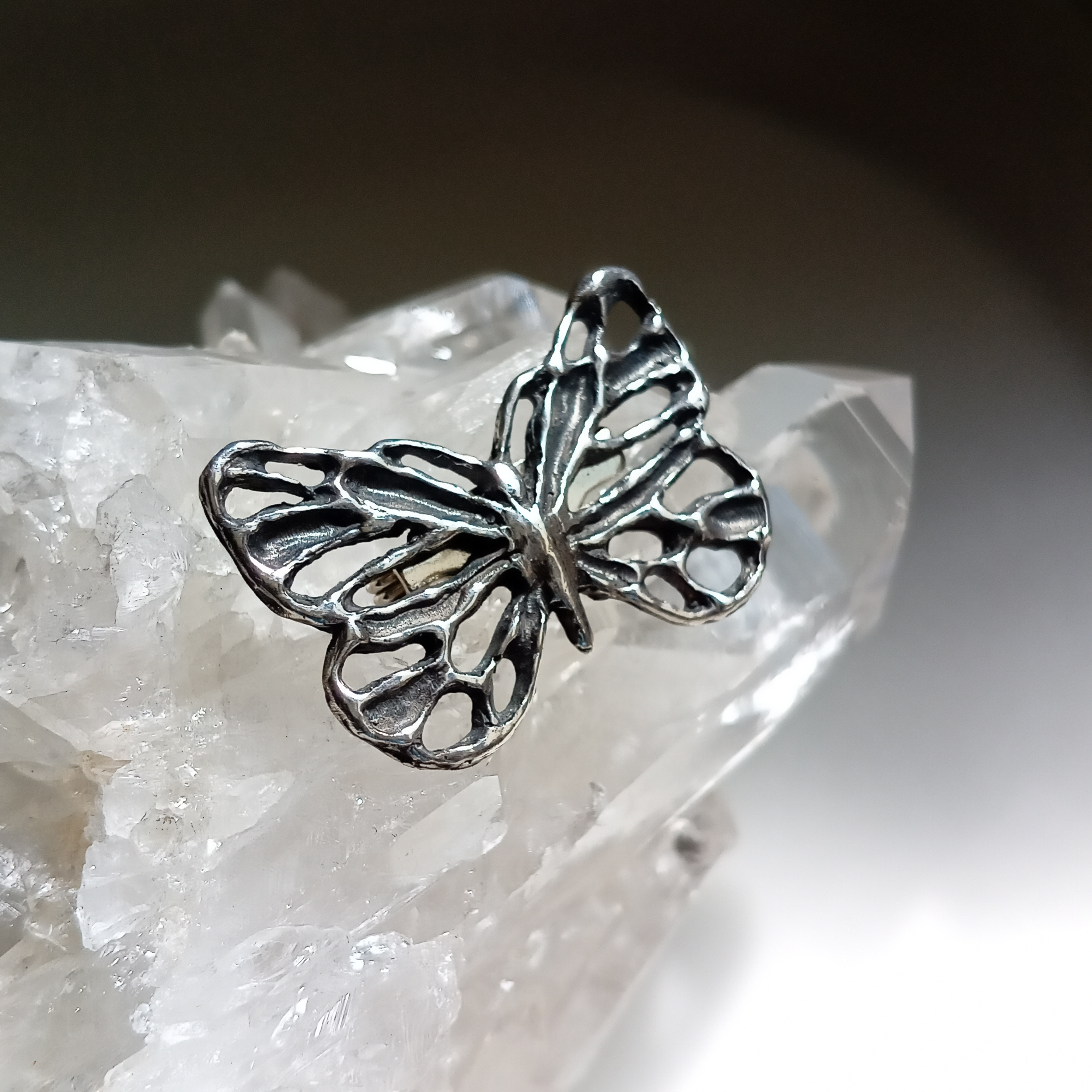 Handmade　Silver　Accessories　ミニブローチ「ちょうちょ」