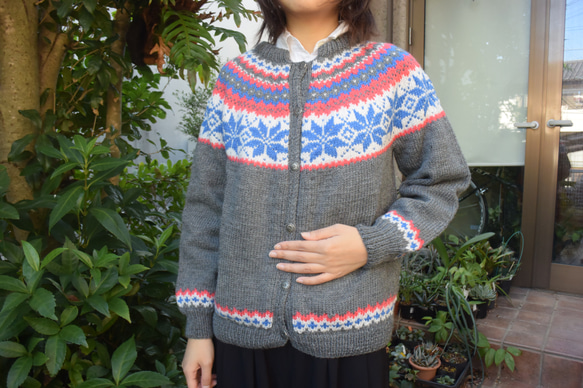 グレーの定番ノルディックカーディガン ニット・セーター ピンネ 通販