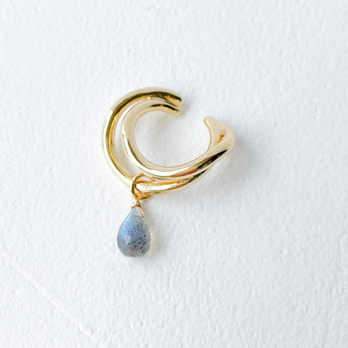 ラブラドライト イヤーカフ（片耳） 雫型・ブルーグレー 天然石 ピアス