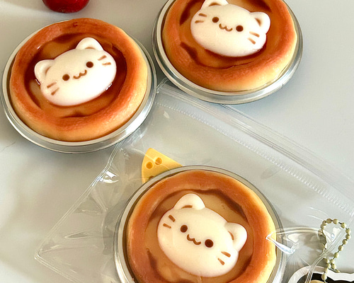 美品✨愛媛限定　キティーちゃん　スクイーズストラップ　タルトバージョン 36c5392e26dec53c9ab862e17bae09