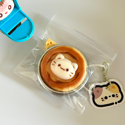 美品✨愛媛限定　キティーちゃん　スクイーズストラップ　タルトバージョン 美品✨愛媛限定 キティーちゃん スクイーズストラップ タルト