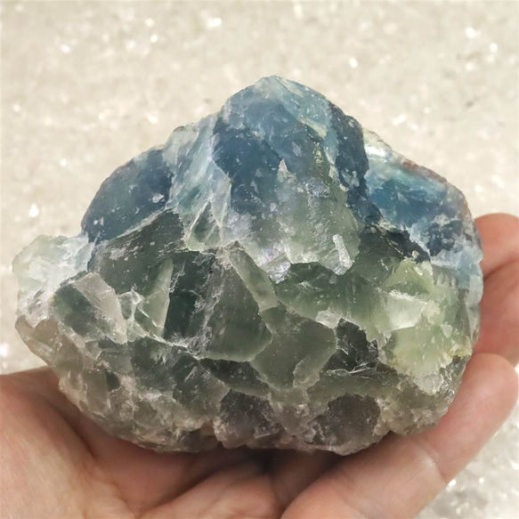 フローライト 蛍石 ブルー 81mm原石 260g #49732 天然石 榎本通商 通販