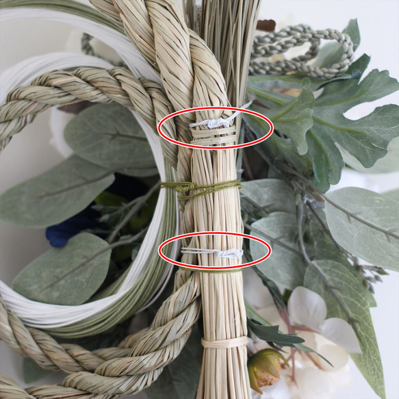 お正月飾り しめ縄 2WAY スワッグ＜ローズ アイボリー＞ラナンキュラス ネイビー アートフラワー しめ縄飾り 6枚目の画像