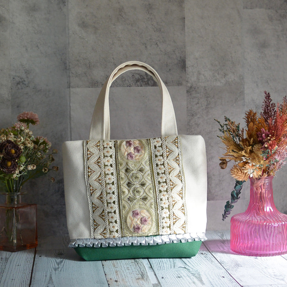 ハンドメイド トートバッグ 華やかミモザ刺繍 グリーン