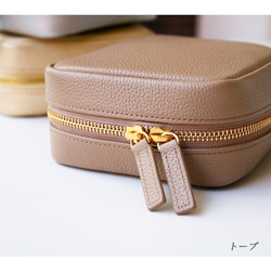 【新作】大きく開き自立する、整理しやすい！本革を使った大人メイクポーチ 4color 13枚目の画像