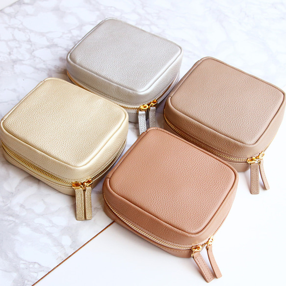 【新作】大きく開き自立する、整理しやすい！本革を使った大人メイクポーチ 4color 9枚目の画像