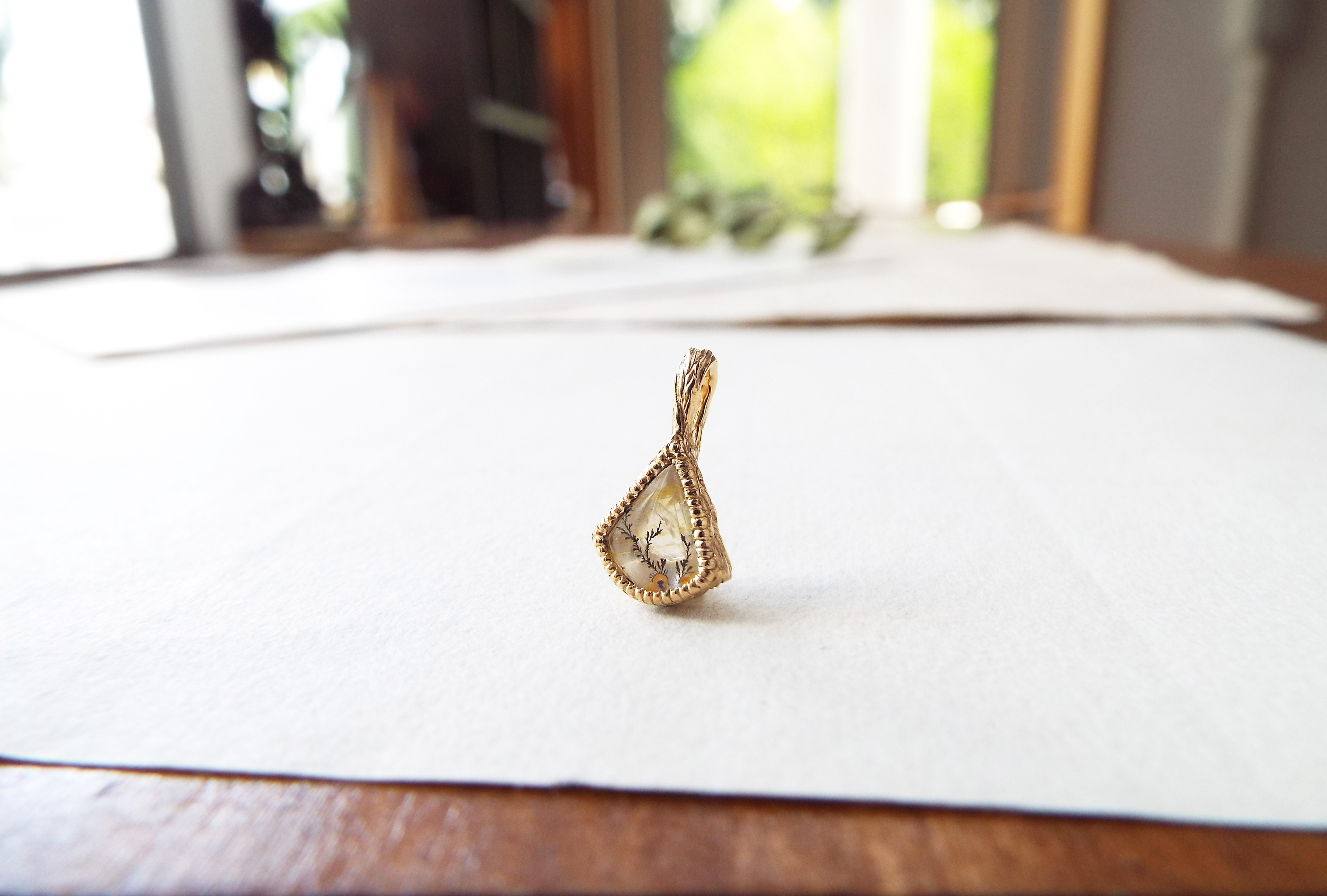 【一点物】デンドリティッククォーツ　-ミニガーデン-　mini garden No,1　ケーキ