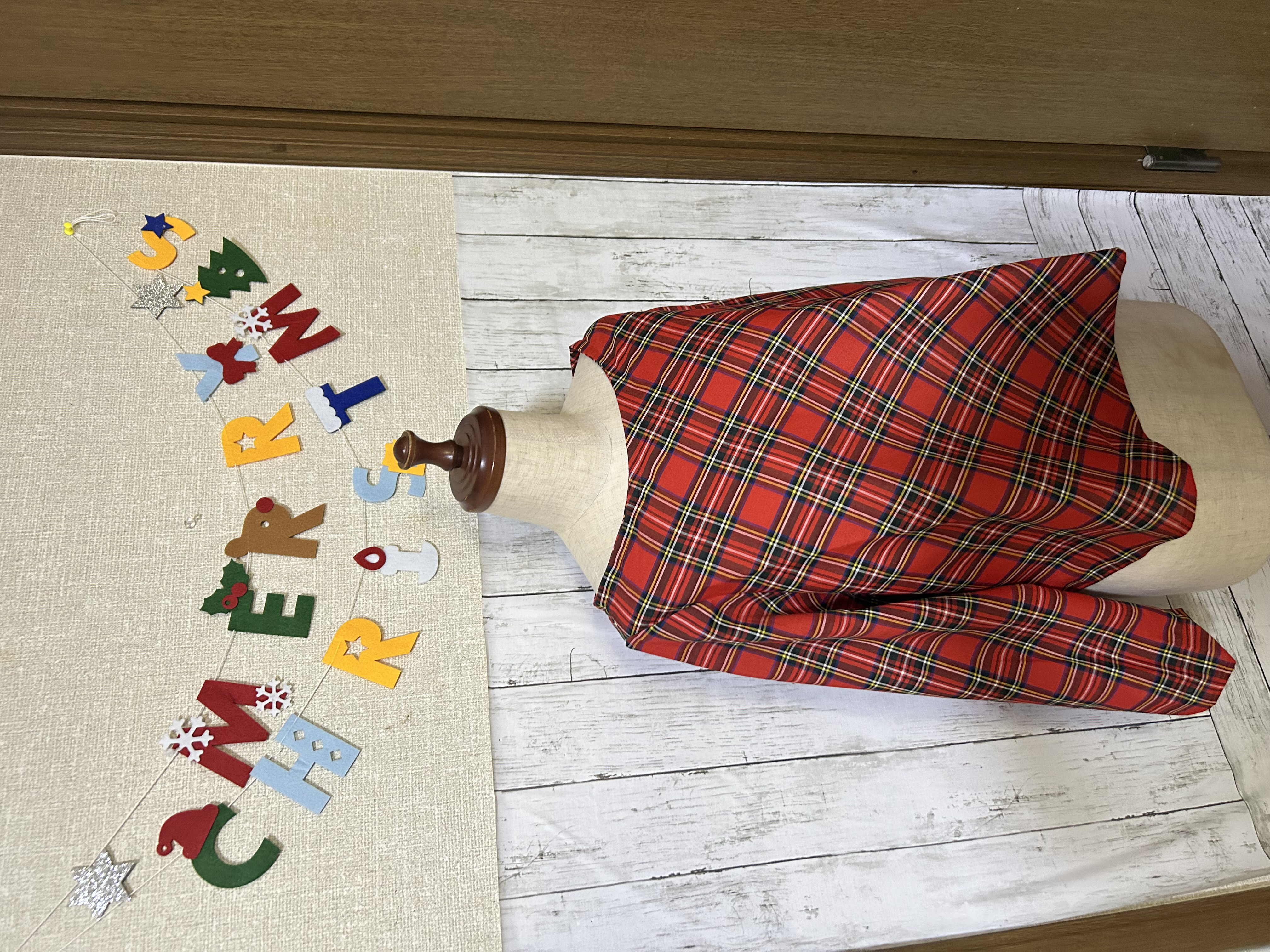 チェックブラウス