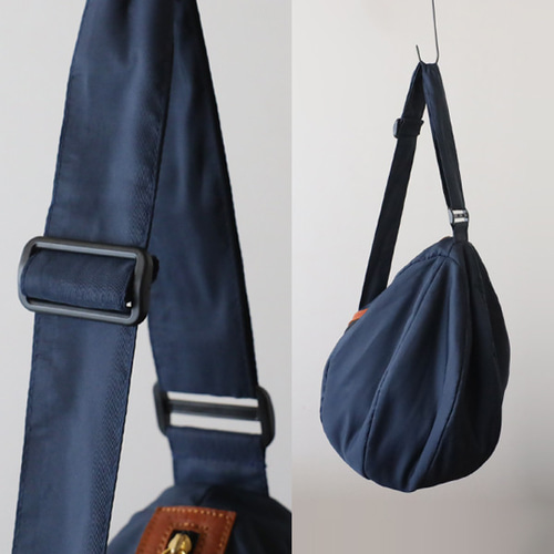 ラスト1 夏SALE 軽量まぁるいボール ボディ バッグ クッション入