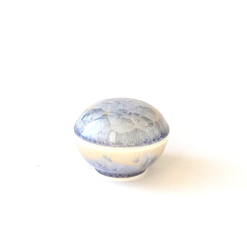 小さな可愛いボンボニエール。花結晶（銀藤） ボンボニエール 磁器
