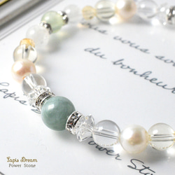 心を穏やかにし、リラックスさせてくれるお守り ｜ ビルマ翡翠、ムーンストーンの天然石パワー.ストーン ブレスレット 5枚目の画像