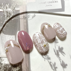 フラワーネイル/グレージュ/大人可愛い/上品きれいめ/オシャレ/短め