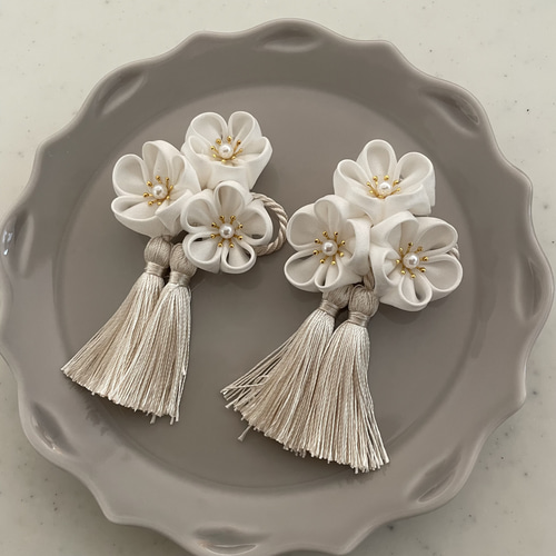 白梅のつまみ細工の被布飾り 七五三 お正月 ひな祭り 子供服 niko 通販