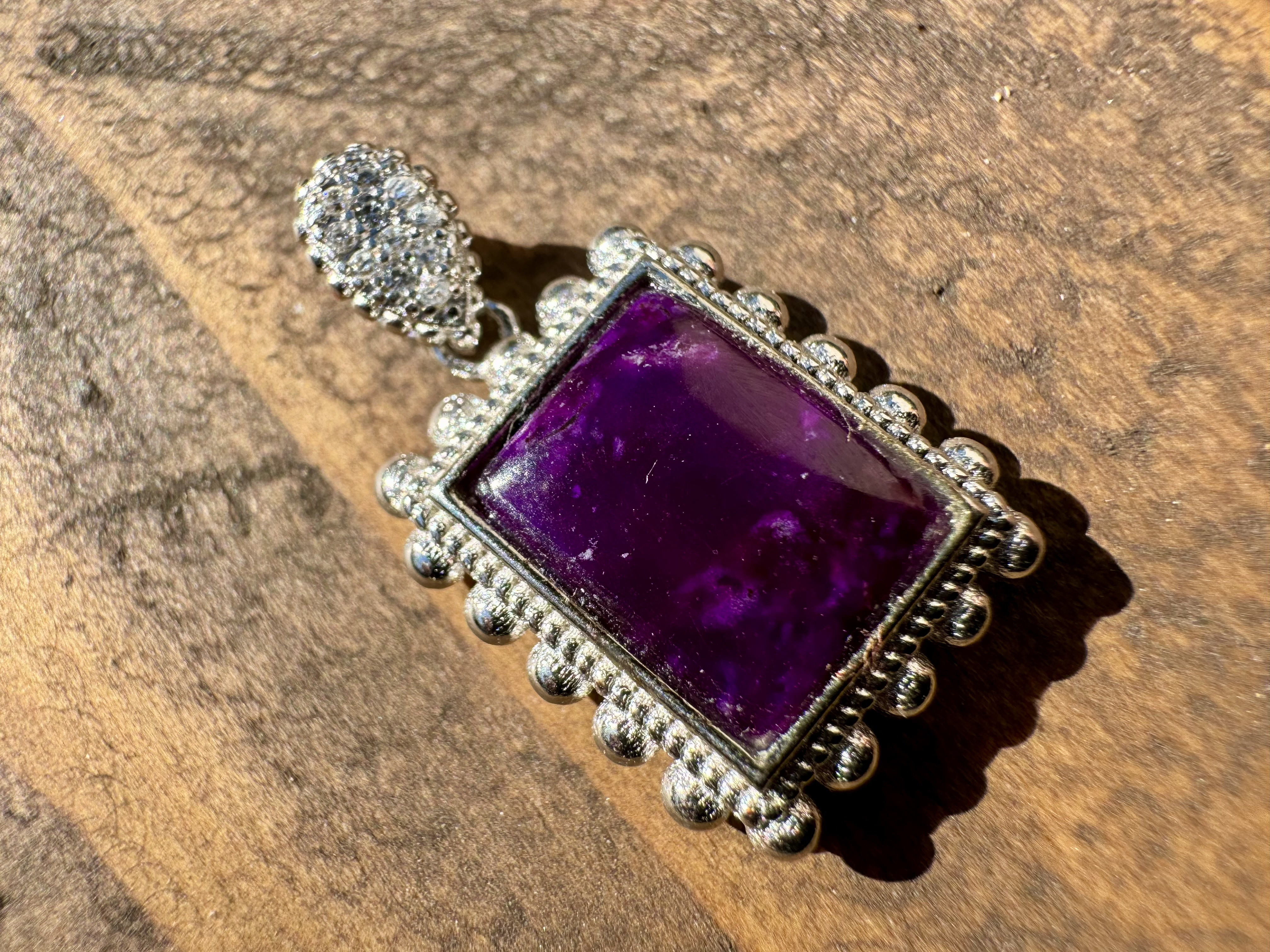 スギライト　ペンダントトップ　12×11mm