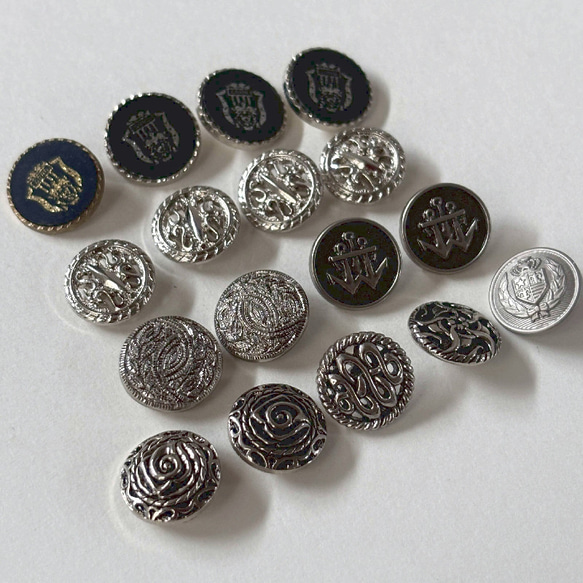 ボタン レトロ 円形 シルバー ゴールド 15mm～17mm 17個セット er-725 2枚目の画像