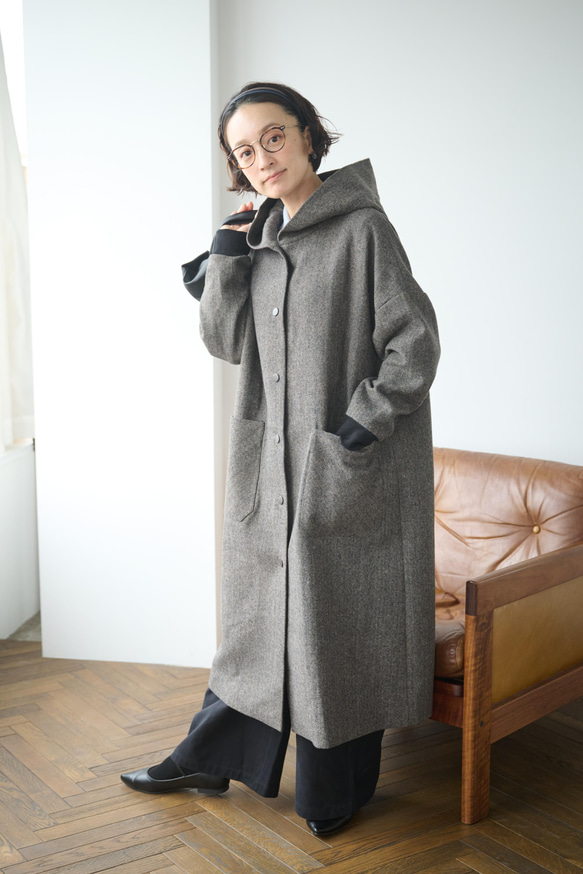 気取らないお洒落が叶うフード付ウールコート　ロングコート　　241109-1 16枚目の画像