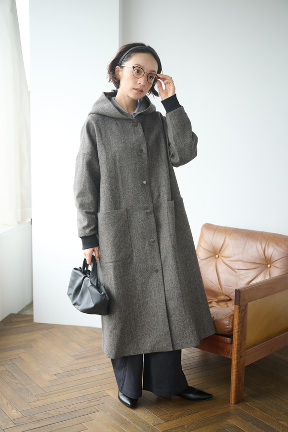 気取らないお洒落が叶うフード付ウールコート　ロングコート　　241109-1 15枚目の画像
