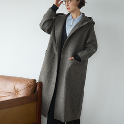 気取らないお洒落が叶うフード付ウールコート　ロングコート　　241109-1 2枚目の画像