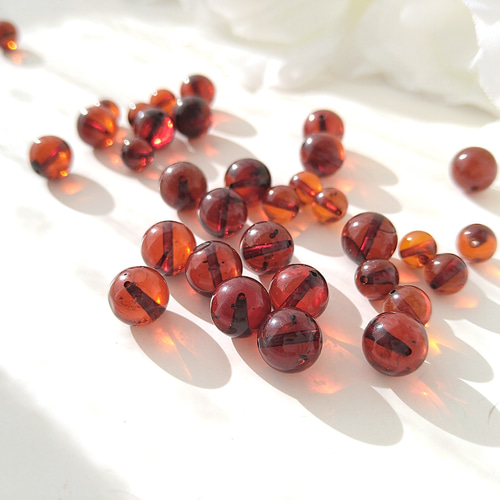 巨大 琥珀 688g タイガーアンバー チェリーレッド ブルーアンバー 鑑賞